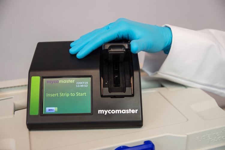 Mycomaster and Mycotoxin Adviser