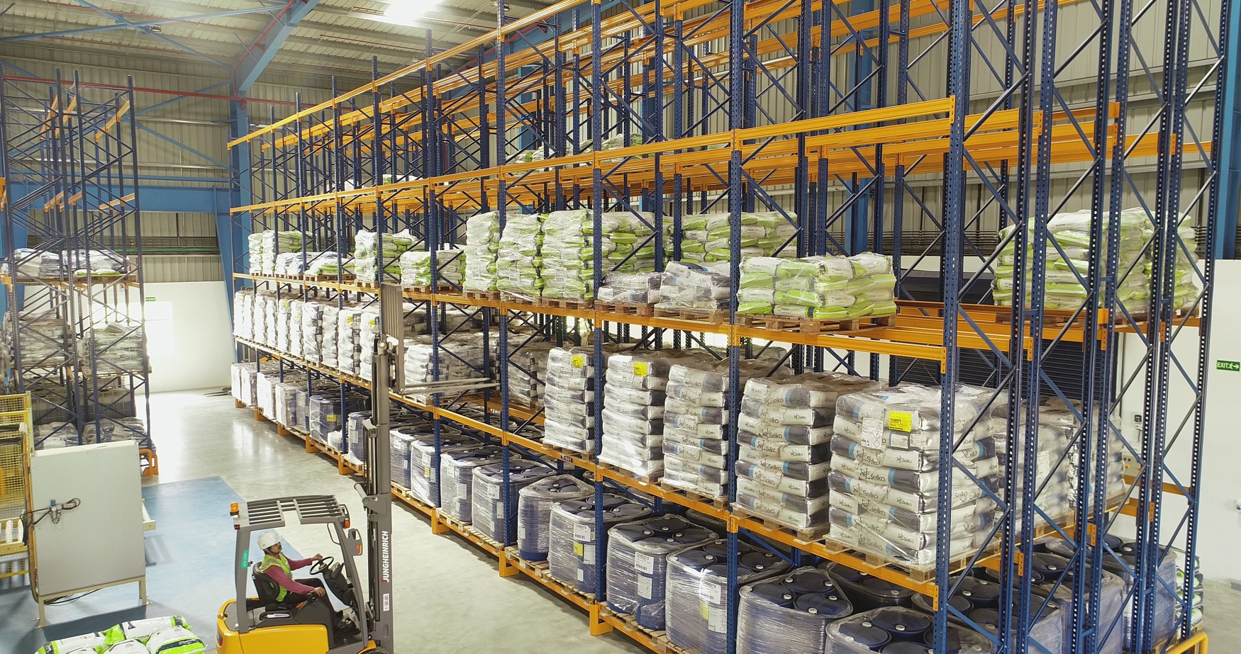 feed products stock of trouw
